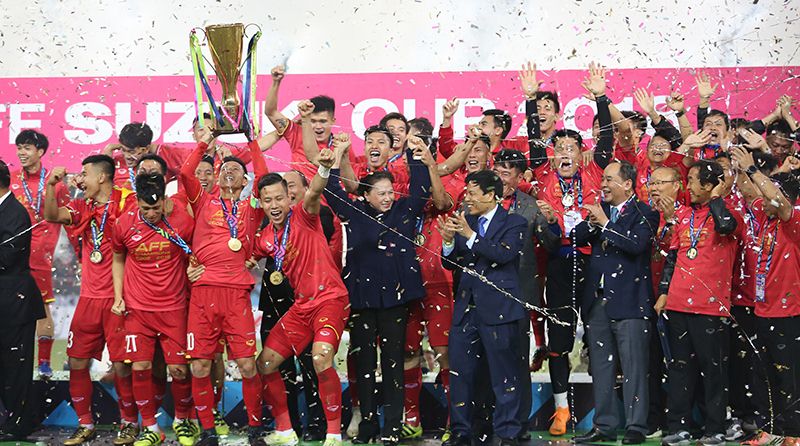  tuyển Việt Nam nâng cao cúp vô địch AFF Cup 2018